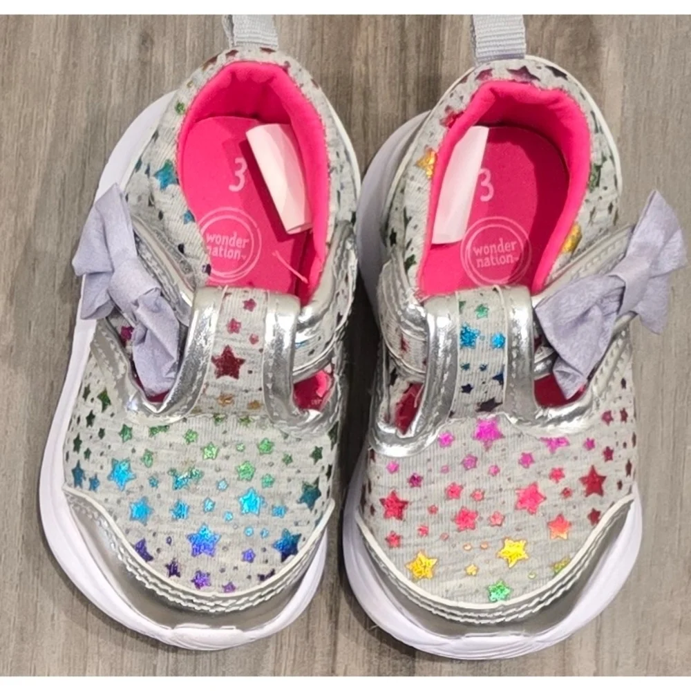 Wonder Nation Toddler Mary Jane Bow Slip-On Sneakers Size 3 – Silver Star Print